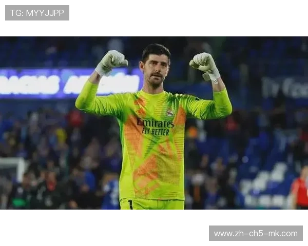 库尔图瓦单手封出对方点球，皇家马德里零封对手