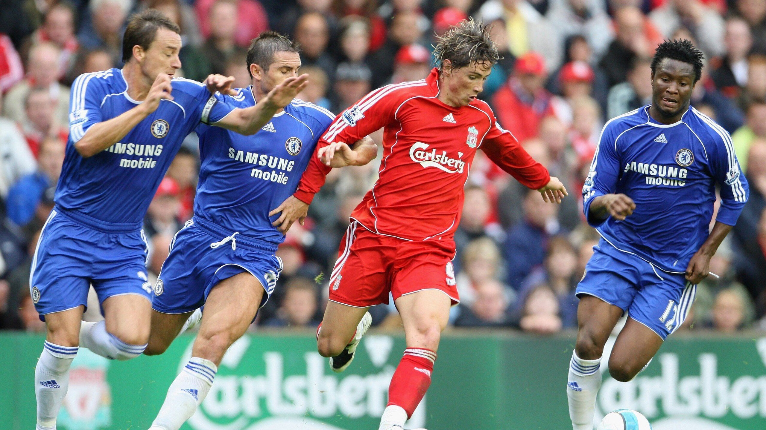 欧冠“十六强”对阵：最强球队赛事直击，谁能突围成功？